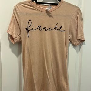 Canvas FIANCÉE pink tee size XS